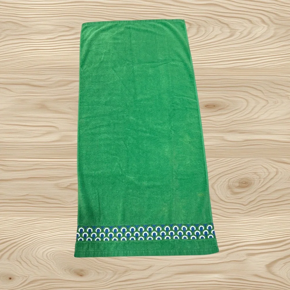Springmaid Vintage Green Embroidered Trim Bath Towel and Wash Cloth Set‎